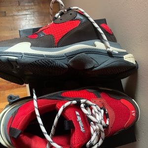 Women’s Triple S BALENCIAGA sneaker